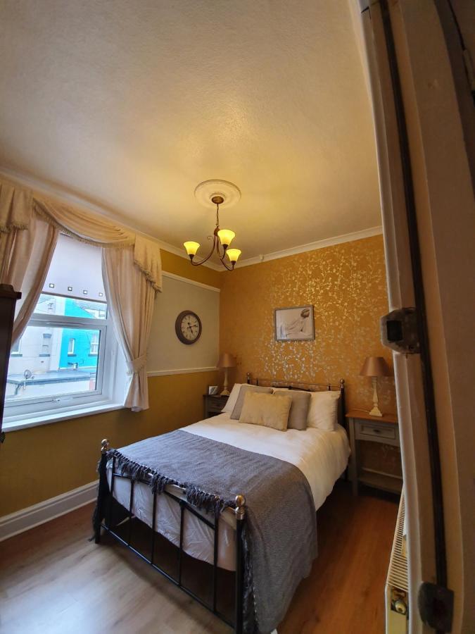 J'S Mayfair Guest House Blackpool Kültér fotó